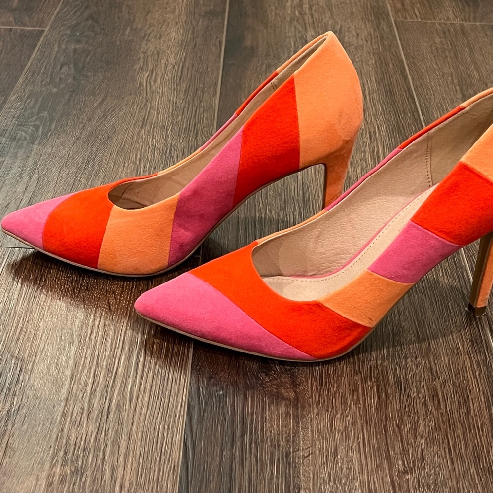 Michael by Michael Shannon Women’s Red And Pink Suede Heels Colorblock